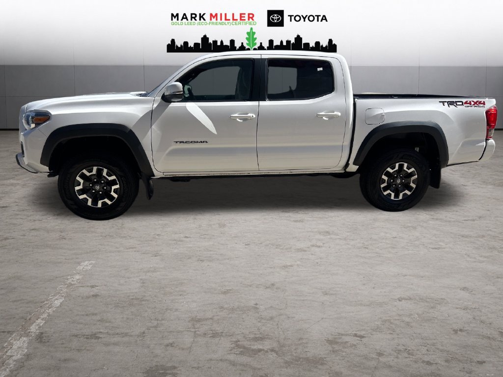 Certified 2017 Toyota Tacoma TRD Off-Road w/ Premium & Technology Package AWD/4WD image 2