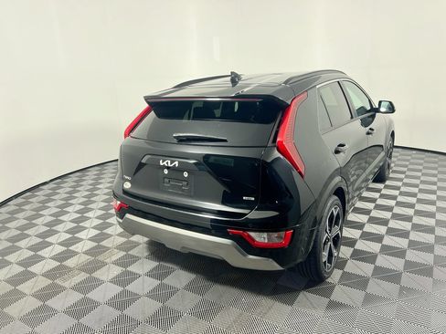 Certified 2025 Kia Niro EX Touring FWD image 3