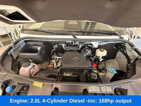 Used 2025 Mercedes-Benz Sprinter 2500 image 38