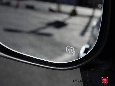 Used 2023 Subaru Forester Touring image 30