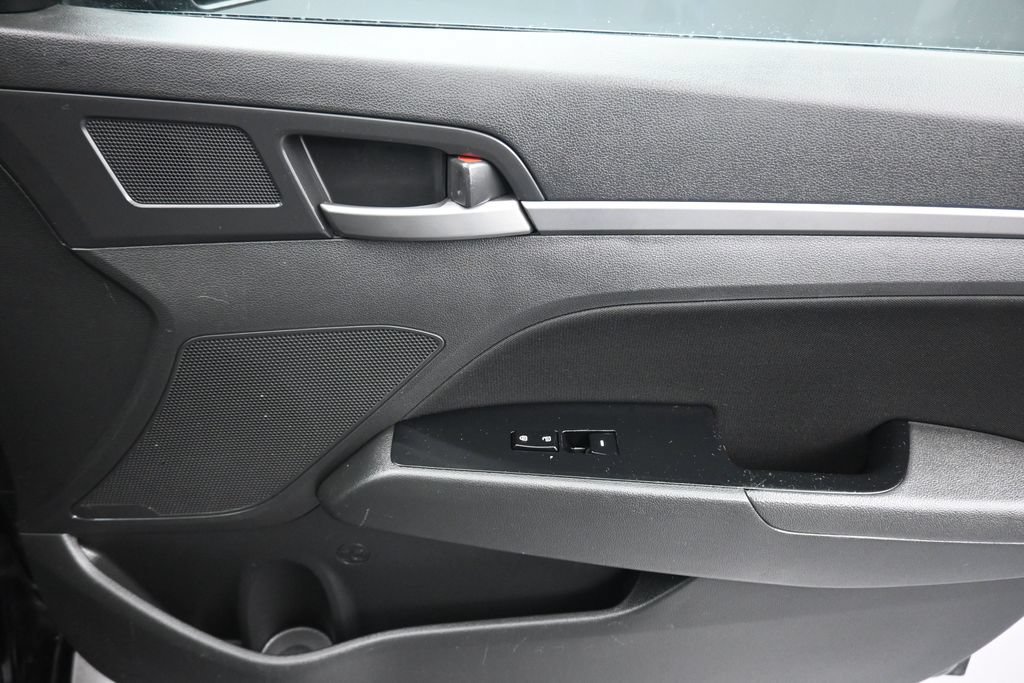 Used 2018 Hyundai Elantra Value Edition w/ Cargo Package FWD image 37