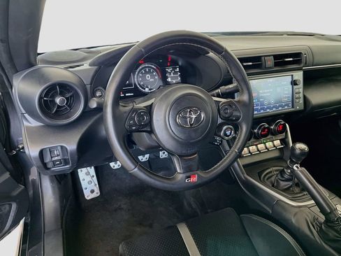 Used 2023 Toyota GR86 Premium w/ ALL Weather Mat Package (TMS) RWD image 22