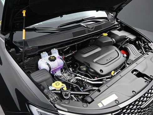 New 2026 Chrysler Pacifica Select w/ S Appearance Package image 40