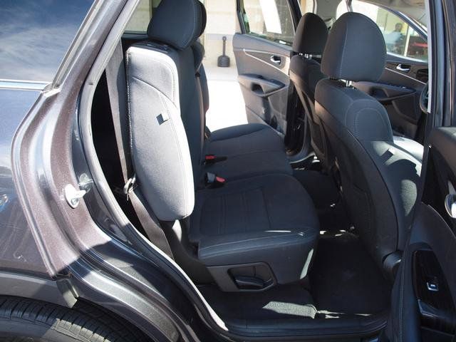 Used 2019 Kia Sorento AWD V6 image 7