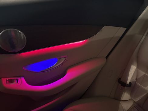 Used 2020 Mercedes-Benz GLC 300 4MATIC image 44