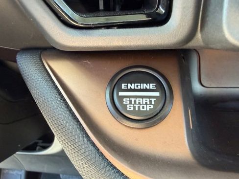 Used 2023 Ford Bronco Sport Outer Banks image 2