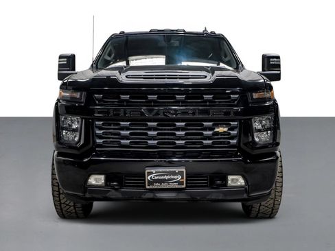 Used 2023 Chevrolet Silverado 2500 Custom w/ Custom Value Package AWD/4WD image 3