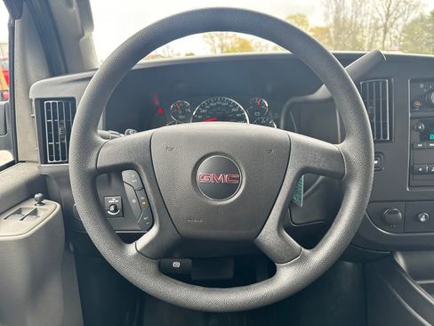 New 2026 GMC Savana 2500 Extended RWD image 14
