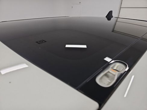 Used 2023 Rivian R1T Adventure image 13