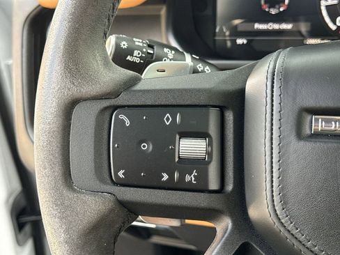 Used 2023 Land Rover Defender 110 V8 image 20