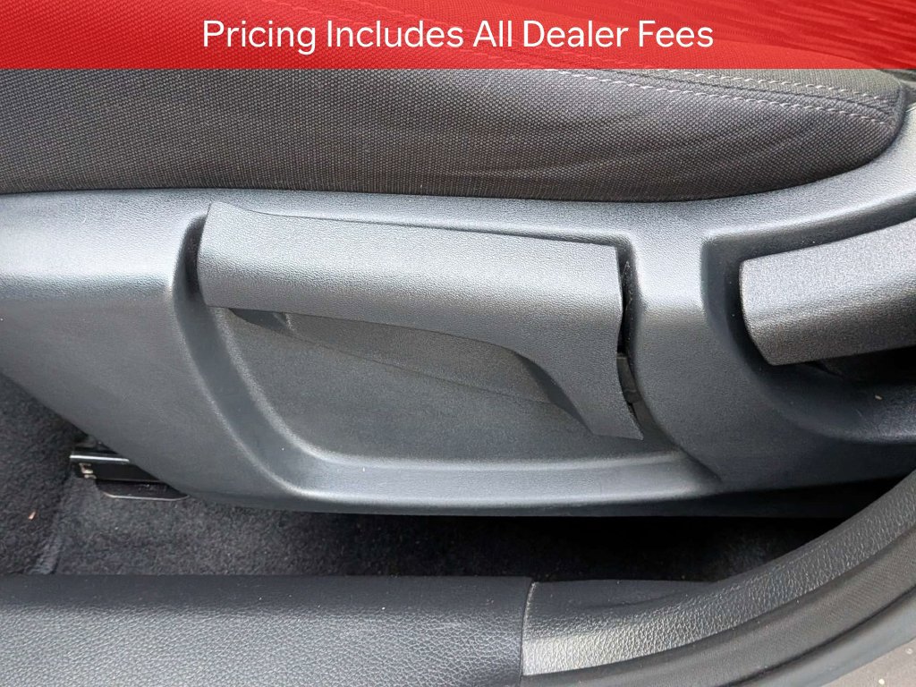 Used 2020 Nissan Rogue S FWD image 19