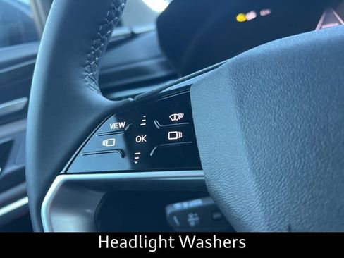 New 2025 Audi Q5 Premium Plus image 16