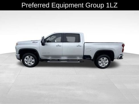 Used 2020 Chevrolet Silverado 3500 LTZ w/ LTZ Premium Package AWD/4WD image 4