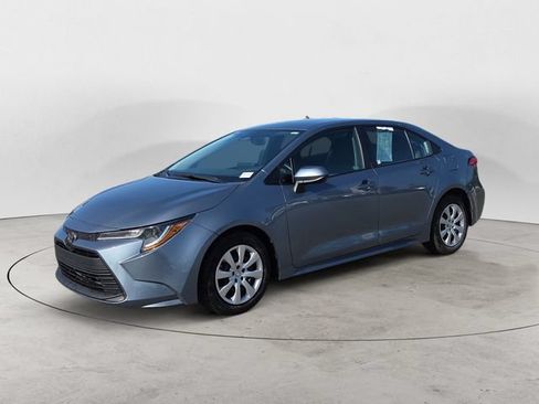 Used 2024 Toyota Corolla LE FWD image 1