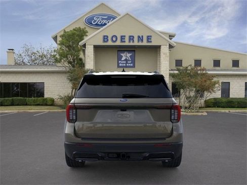New 2026 Ford Explorer ST-Line w/ ST-Line Street Pack image 5