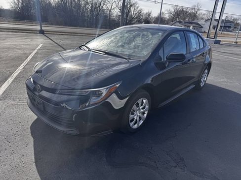 Used 2026 Toyota Corolla LE image 5