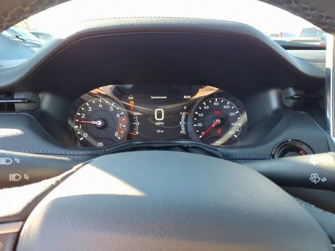 New 2026 Jeep Compass Latitude image 13