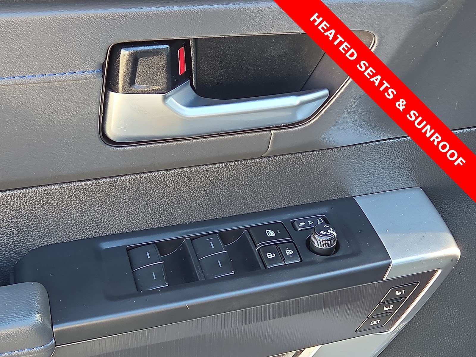 Used 2024 Toyota Sequoia Platinum AWD/4WD image 15