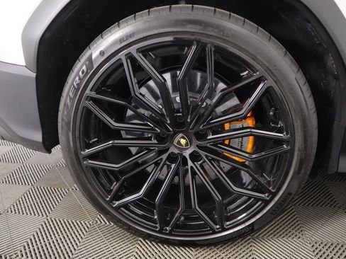 Used 2025 Lamborghini Urus S AWD/4WD image 33