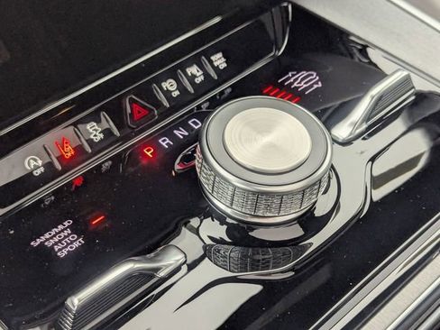 New 2026 Jeep Grand Wagoneer Limited AWD/4WD image 17