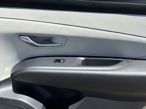Certified 2025 Hyundai Tucson SEL AWD/4WD image 16