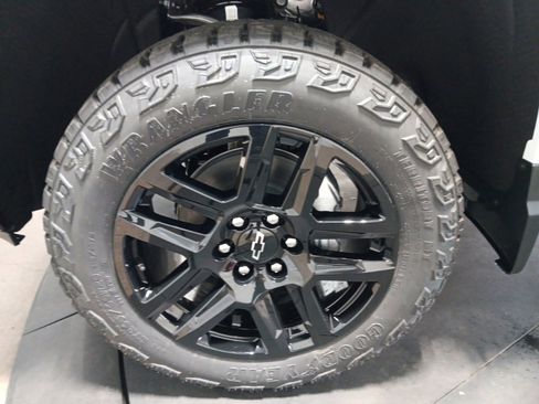 New 2026 Chevrolet Silverado 1500 Custom Trail Boss w/ Dark Appearance Package image 30