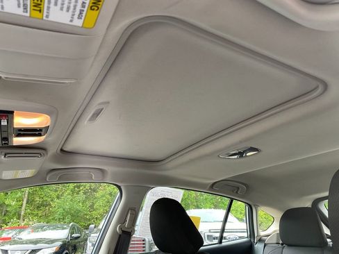 Used 2023 Subaru Impreza Premium image 24