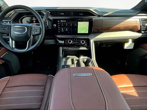 New 2026 GMC Sierra 2500 Denali Ultimate AWD/4WD image 5