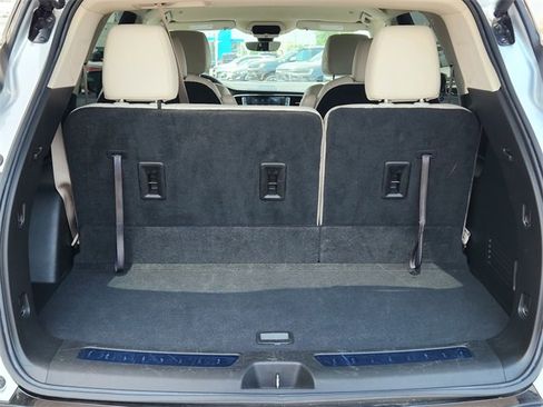 Used 2022 Buick Enclave Premium w/ Surround and Sites Package image 15