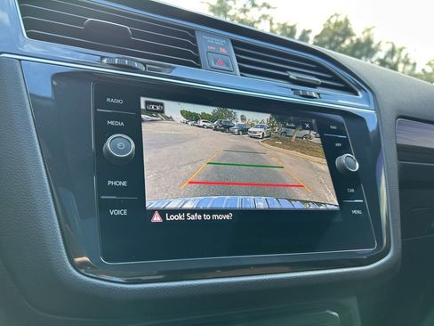 Used 2024 Volkswagen Tiguan SEL R-Line image 36