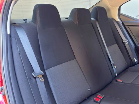 Used 2024 Nissan Sentra SV FWD image 31