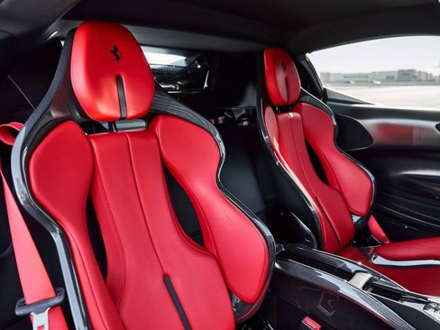 Used 2023 Ferrari SF90 Stradale image 52