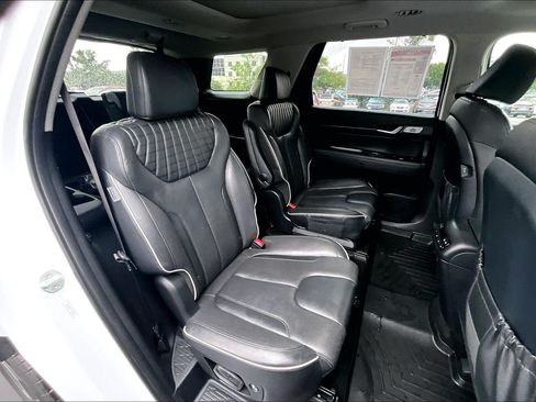 Used 2023 Hyundai Palisade Limited AWD/4WD image 25