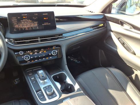 Certified 2023 INFINITI QX60 Pure AWD/4WD image 15