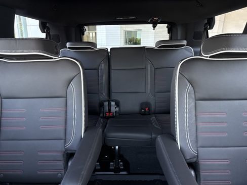 New 2026 GMC Yukon AT4 Ultimate w/ LPO, Floor Liner Package AWD/4WD image 23