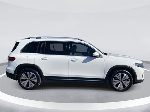 Used 2023 Mercedes-Benz EQB 300 4MATIC image 4