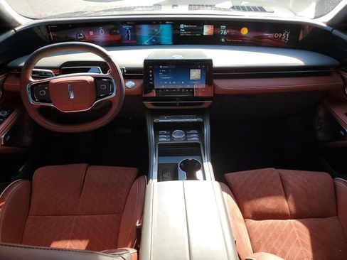 Used 2025 Lincoln Nautilus Black Label w/ Jet Appearance Package AWD/4WD image 32