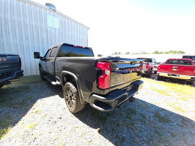 Used 2024 Chevrolet Silverado 2500 Custom w/ Custom Value Package AWD/4WD image 4