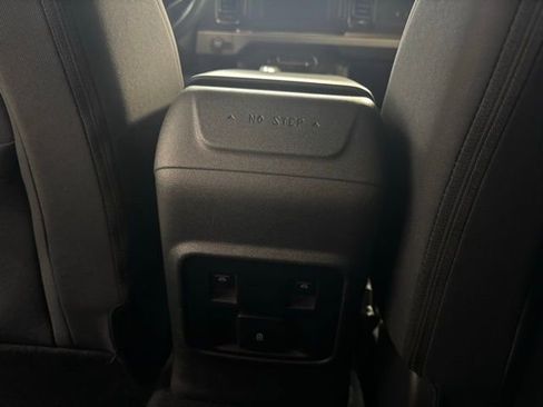 Used 2022 Ford Bronco 4-Door AWD/4WD image 32
