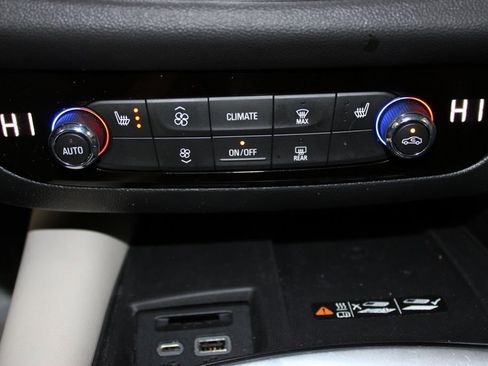 Used 2024 Buick Enclave Essence w/ Sport Touring Edition image 47