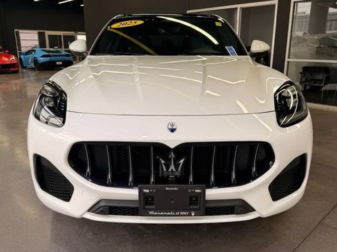 Used 2025 Maserati Grecale GT AWD/4WD image 2