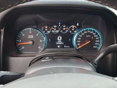 Used 2017 Chevrolet Tahoe Premier AWD/4WD image 18