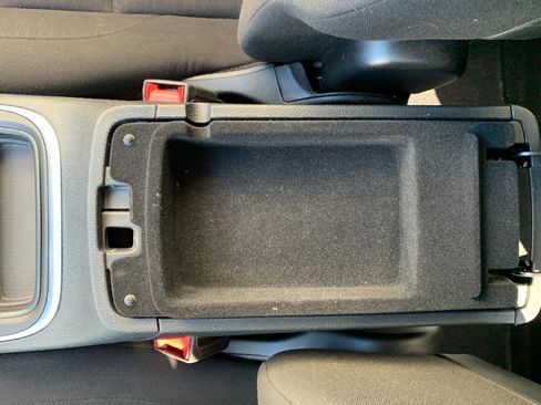 Used 2020 Dodge Durango SXT w/ 3rd Row Seating Group image 24