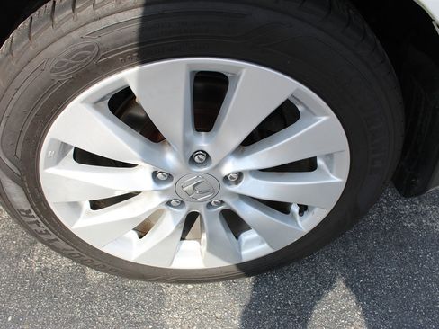 Used 2014 Honda Accord Touring image 16
