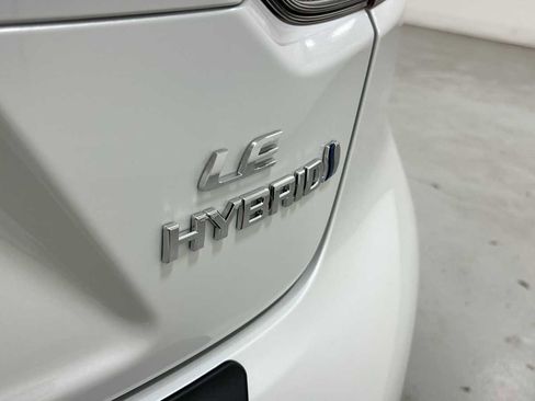 New 2024 Toyota Corolla LE image 28