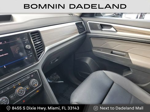 Used 2023 Volkswagen Atlas SEL image 22