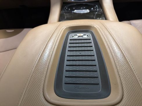 Used 2019 Cadillac Escalade ESV Platinum image 36