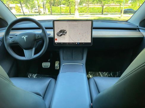 Used 2025 Tesla Model Y Performance AWD/4WD image 21