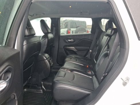 Used 2021 Jeep Cherokee Latitude Lux w/ Comfort/Convenience Group image 10