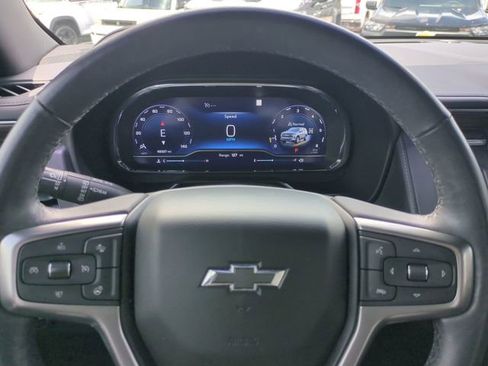 Used 2022 Chevrolet Tahoe Z71 w/ Luxury Package AWD/4WD image 33
